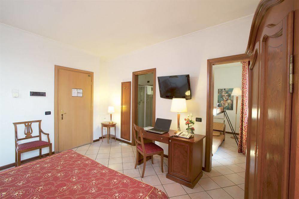 Primotel Brescia Exterior foto